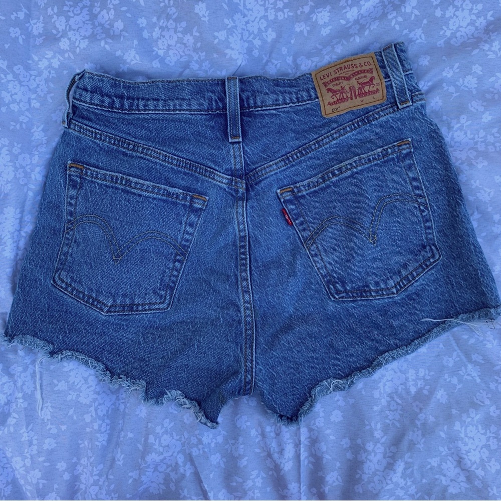 Levi micro shorts - W29